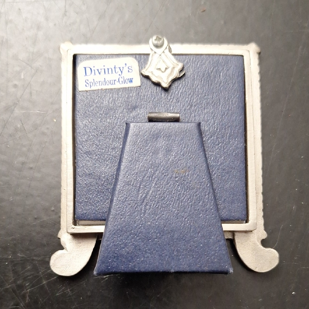 VTG Seagull Pewter Heart Photo Frame | Divinity’s Splendour-Glow Made in Canada - Picture 3 of 10